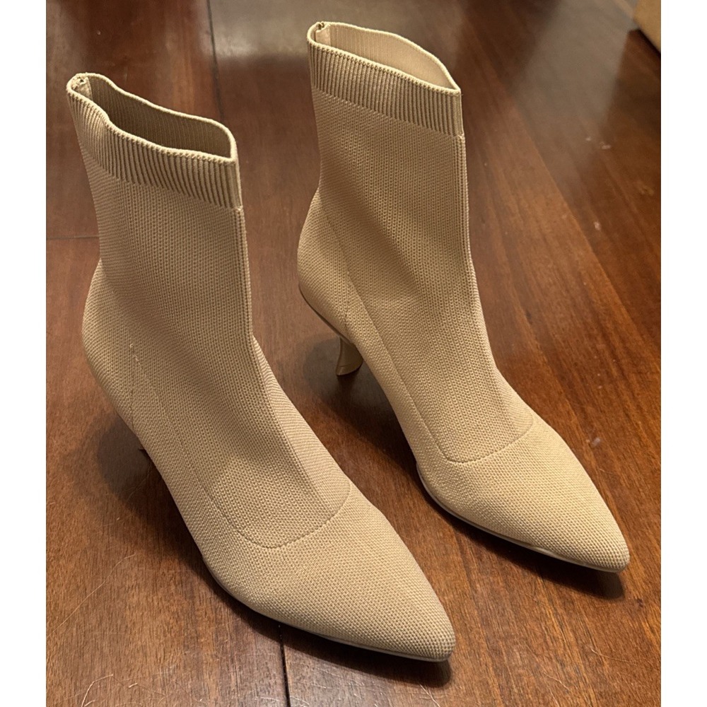 NWOB NEWBELLA Women's Size  9 Tan Knit Ankle Sock Boots – Pointed Toe,‎ Heel